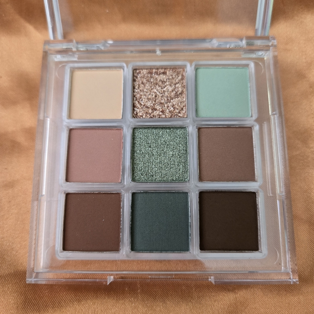 NIB YC Collection SELAH 9-Pan Eyeshadow Palette